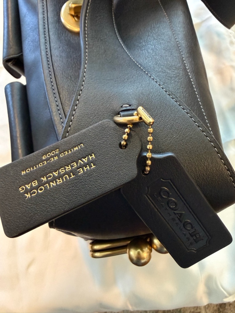 NWOT Coach Turnlock Haversack - black leather - Picture 4 of 9